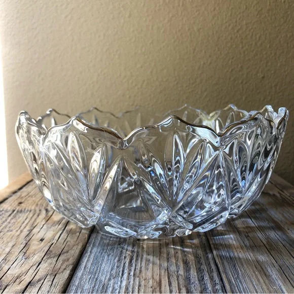 Mikasa Germany Hampshire gold trim bowl - Picture 1 of 5